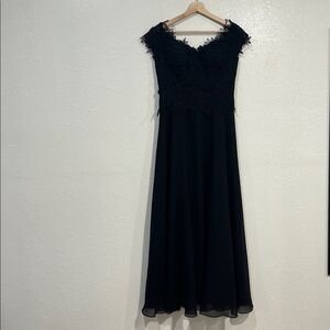 Teri Jon Black Maxi Embellished Gown Dress Sleeveless Sz 8